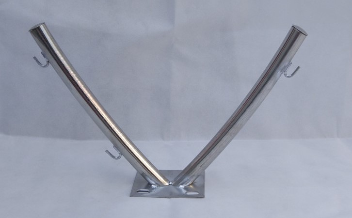 V字型刺繩立柱 V字型刺繩立柱